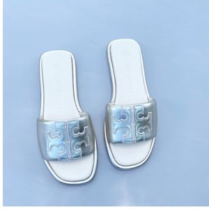Tory Burch Gold Shoes Size 6 NEW